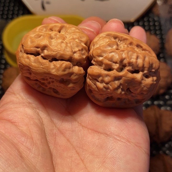文玩核桃把件四深开八腿蛙王