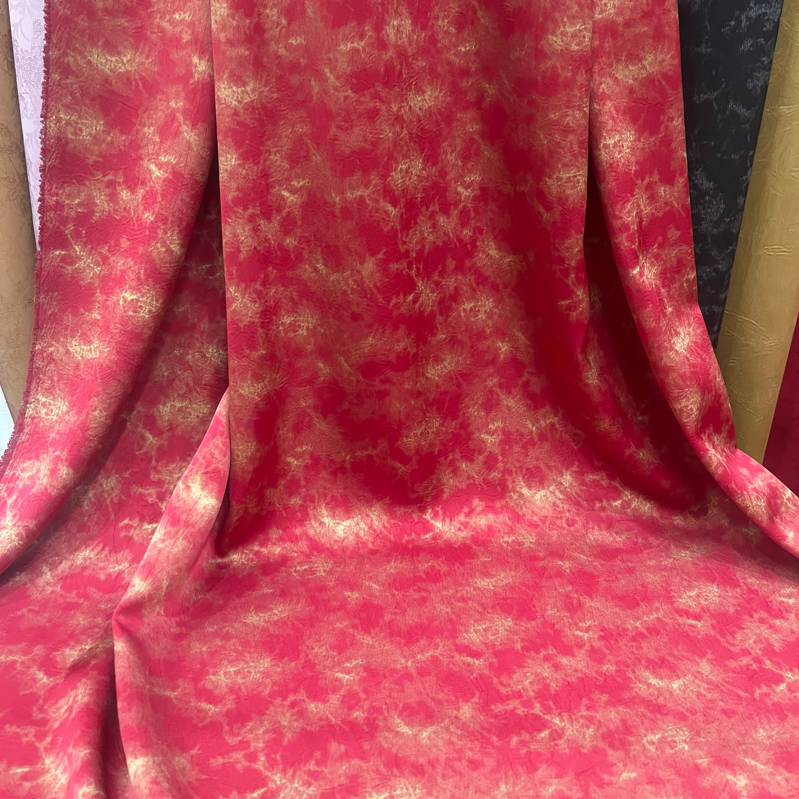 25年新品金丝醋酸提花面料，新中式上衣连衣裙礼服裤子半裙布料