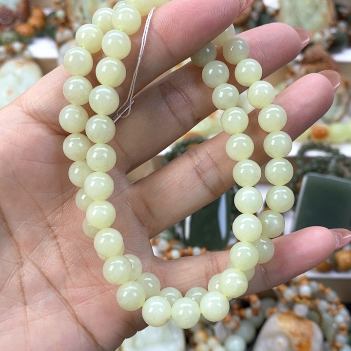 【闪购商品】透闪石质玉颈饰未镶嵌