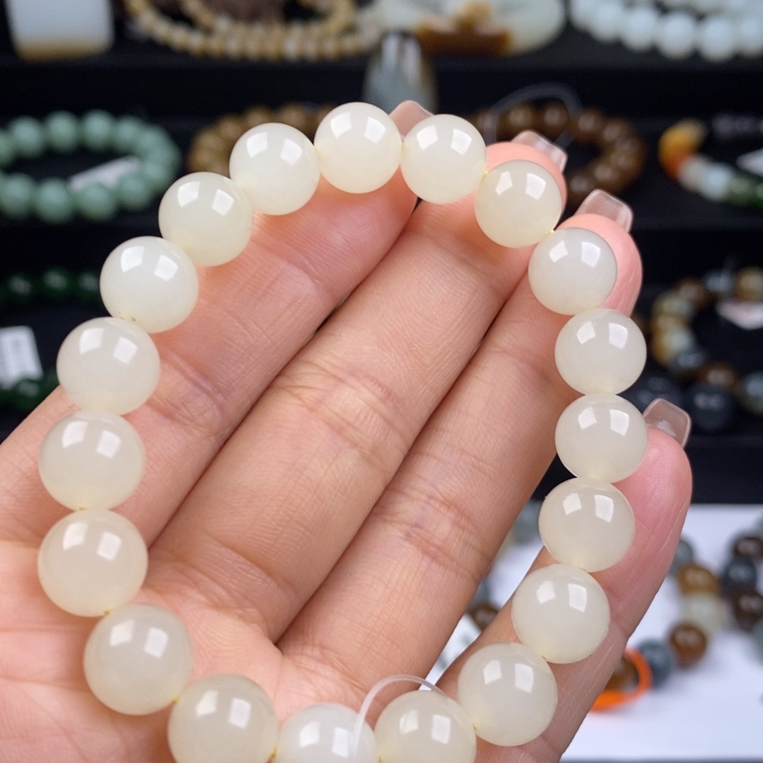 和田玉手串未镶嵌