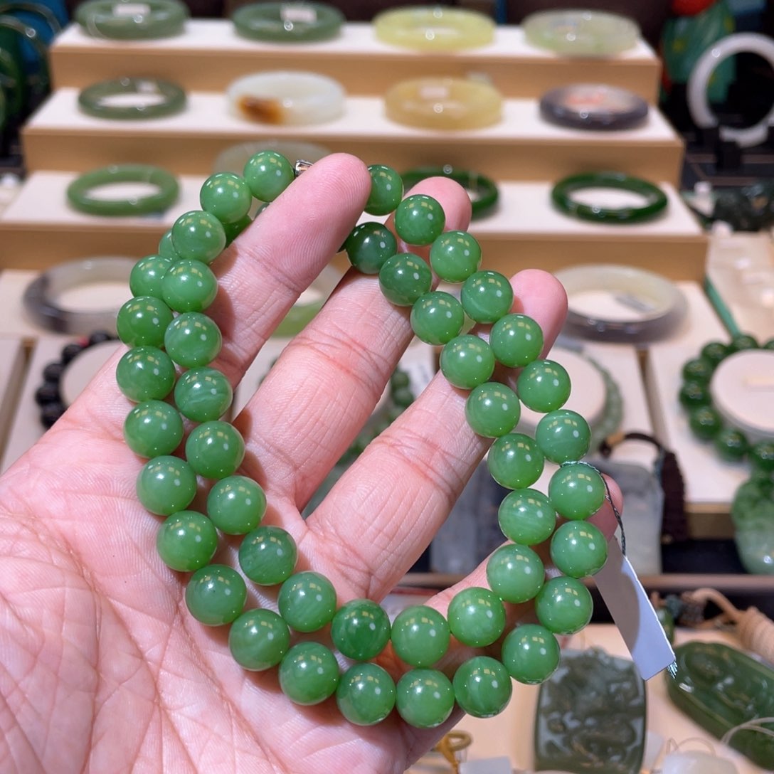 和田玉高品碧玉粉绿项链卡10未镶嵌