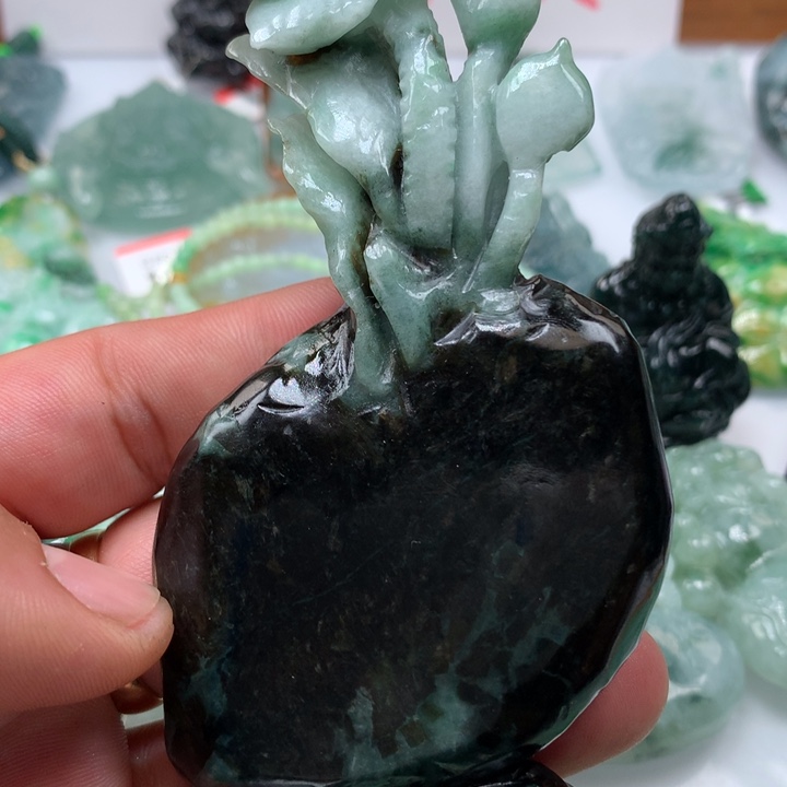 翡翠颈饰未镶嵌保真天然a货翡翠