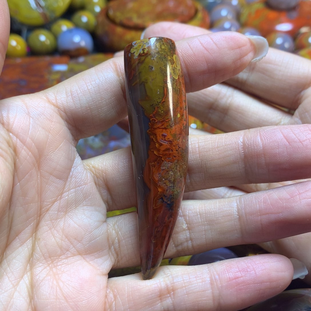 玛瑙/玉髓战国红吊坠未镶嵌