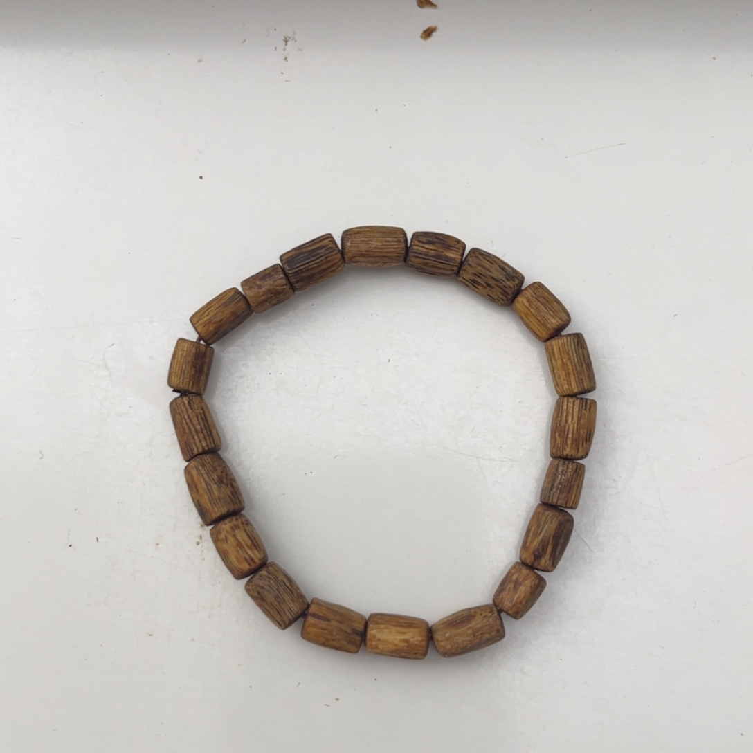 白棋桶珠单圈手串