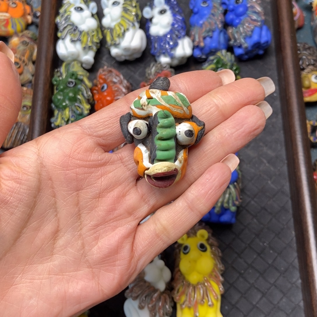 颈饰琉璃悄悄专拍