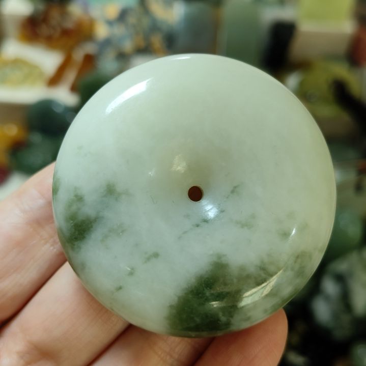 岫玉未镶嵌平安扣