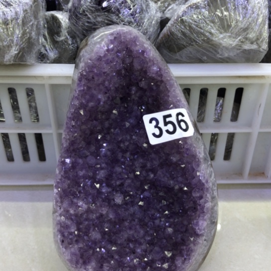 紫晶天然水晶摆件未镶嵌