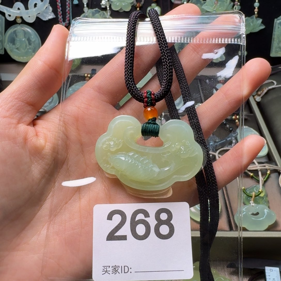 蛇纹石玉颈饰未镶嵌放漏款