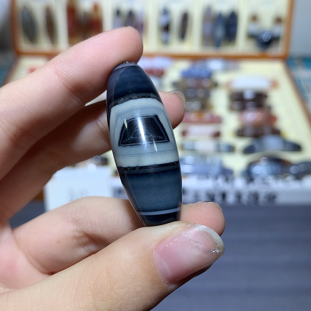 6***玛瑙/玉髓未镶嵌颈饰