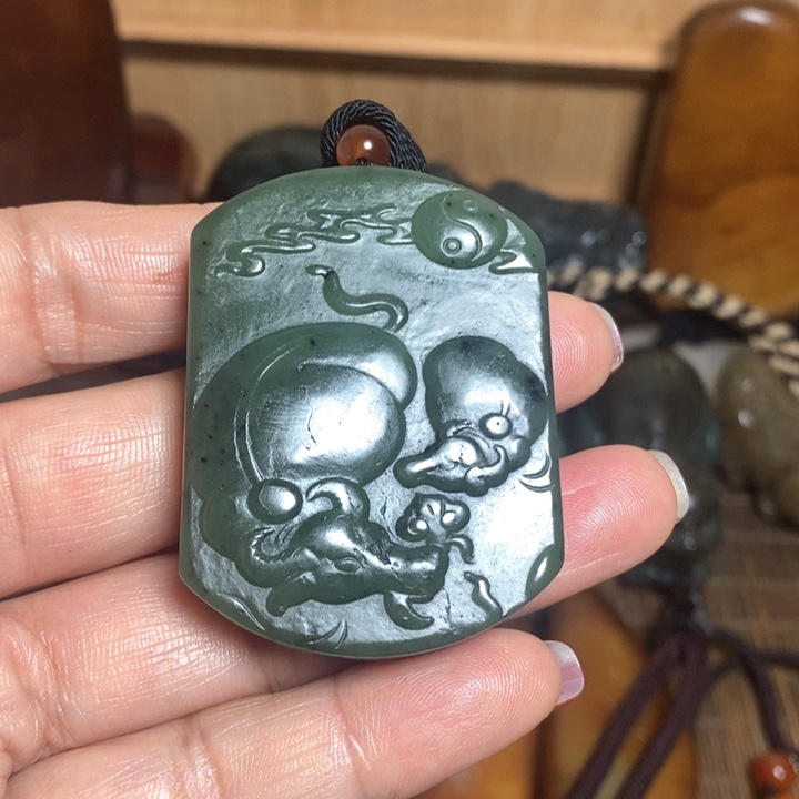 和田玉（糖玉）挂件未镶嵌