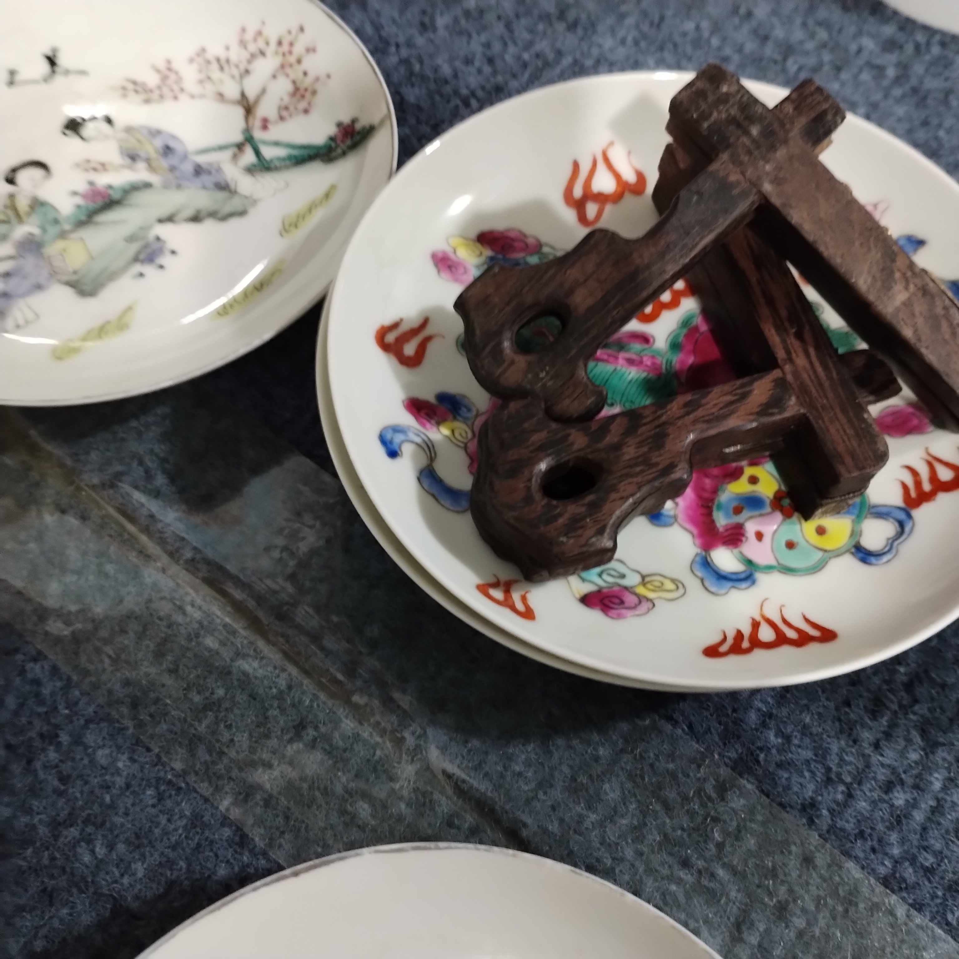 盘子，，，，，，，。。。。。。