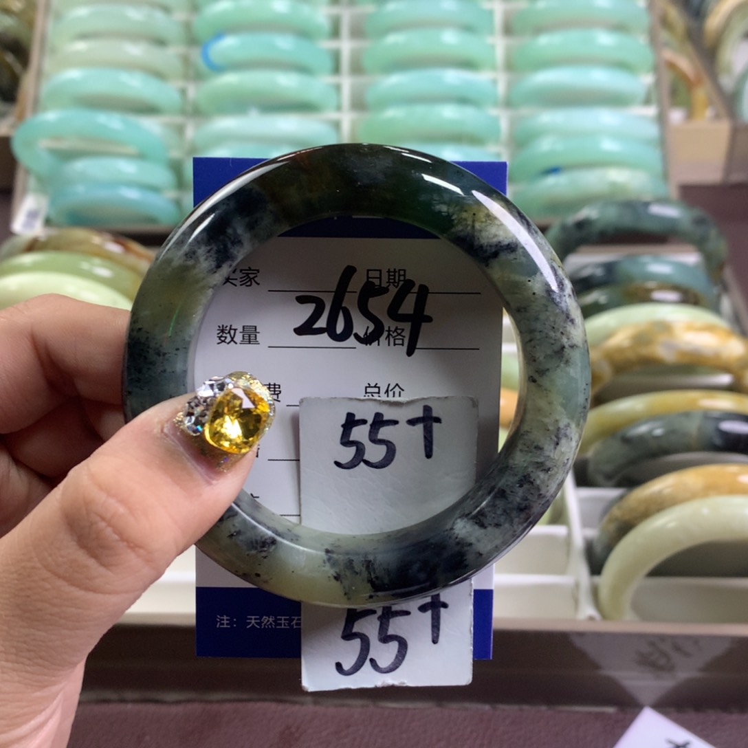 蛇纹石玉手镯未镶嵌2654