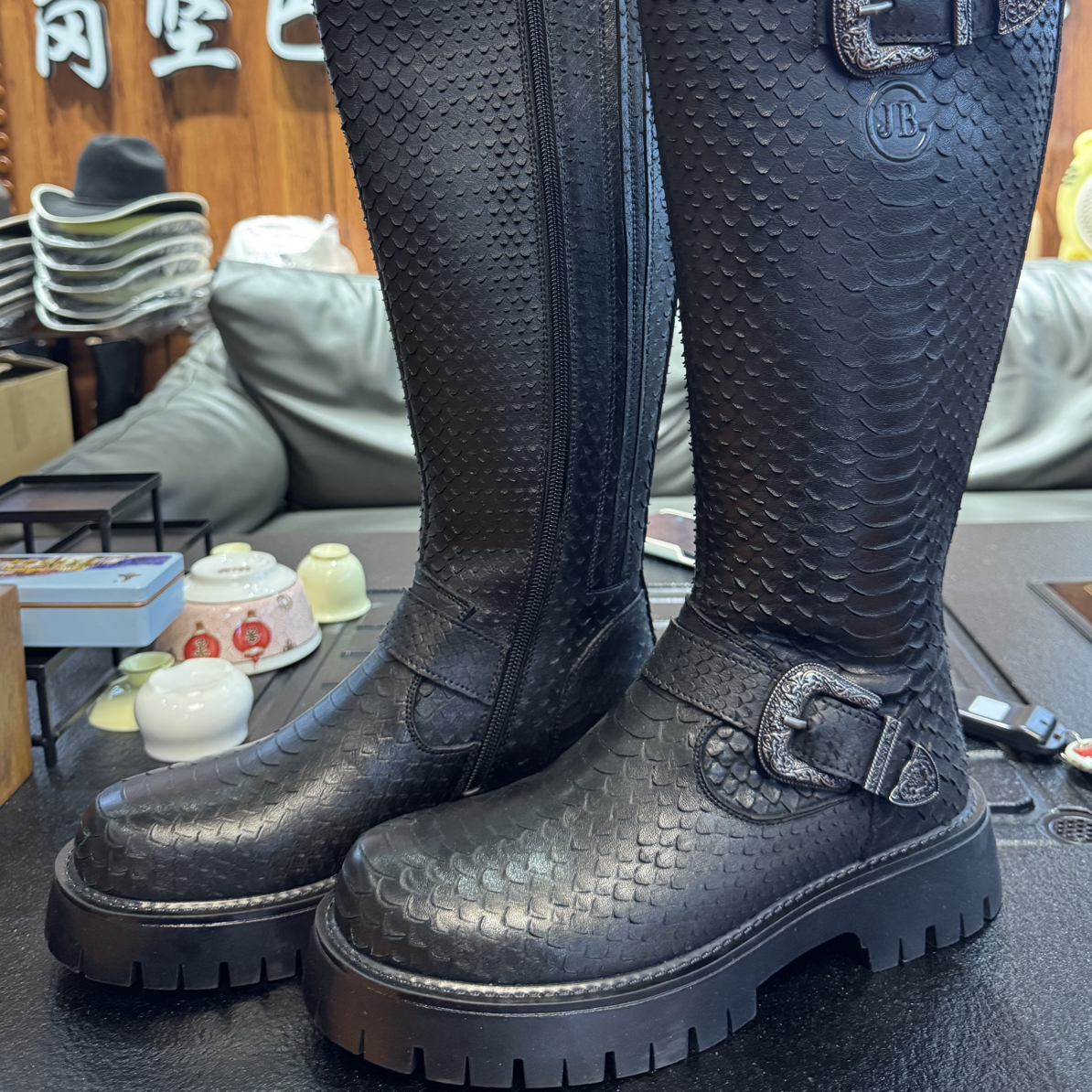 岗坚巴帽业新版全皮靴子牛皮中筒时尚藏式结婚骑马真皮靴子