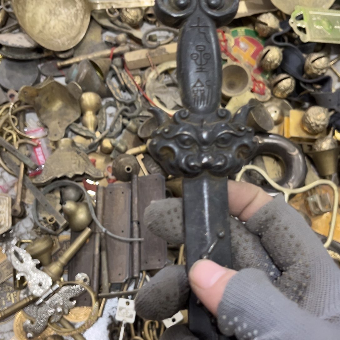 B***.闪电购铜摆件工艺品