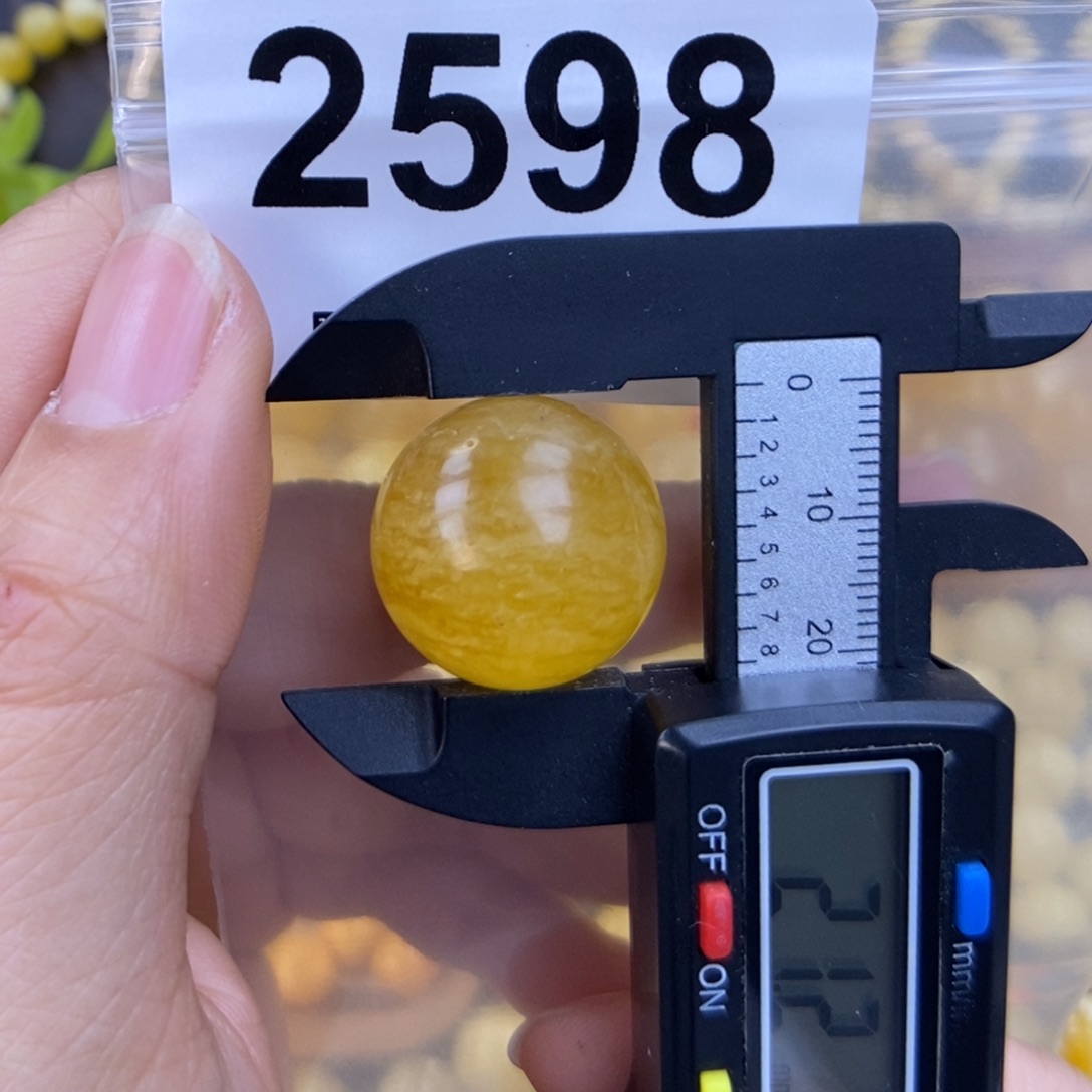 未镶嵌蜜蜡珠宝奇石