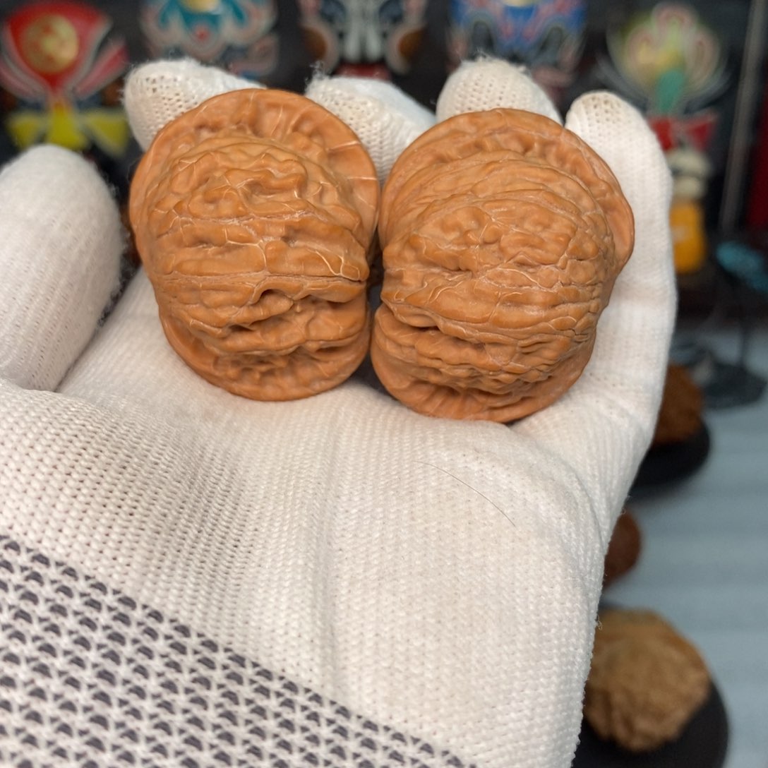 文玩核桃吊坠蝴蝶磨 溜肩极致