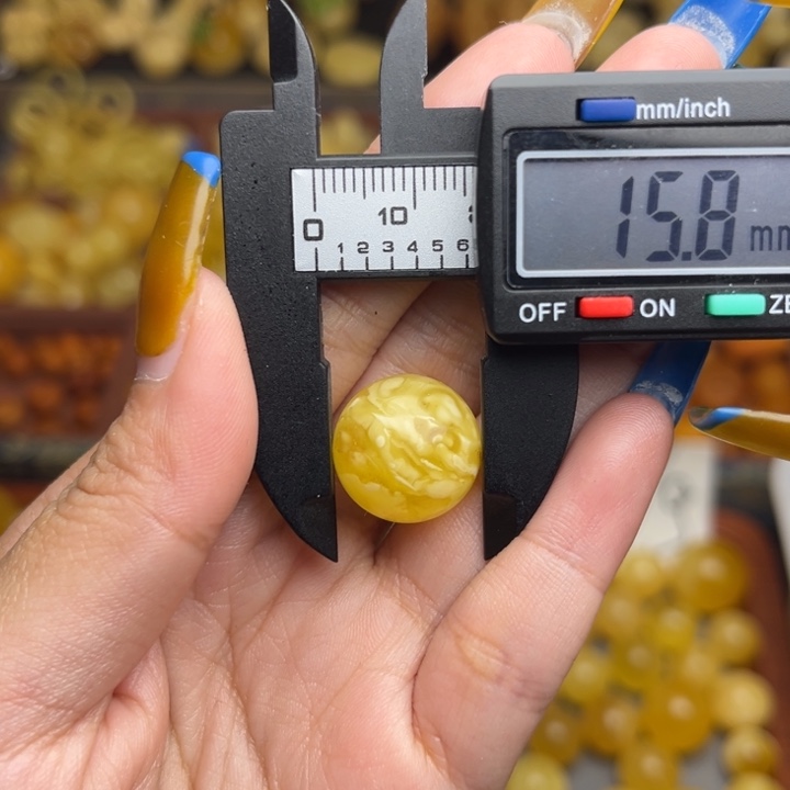 十***月蜜蜡未镶嵌珠宝奇石瑕疵放漏