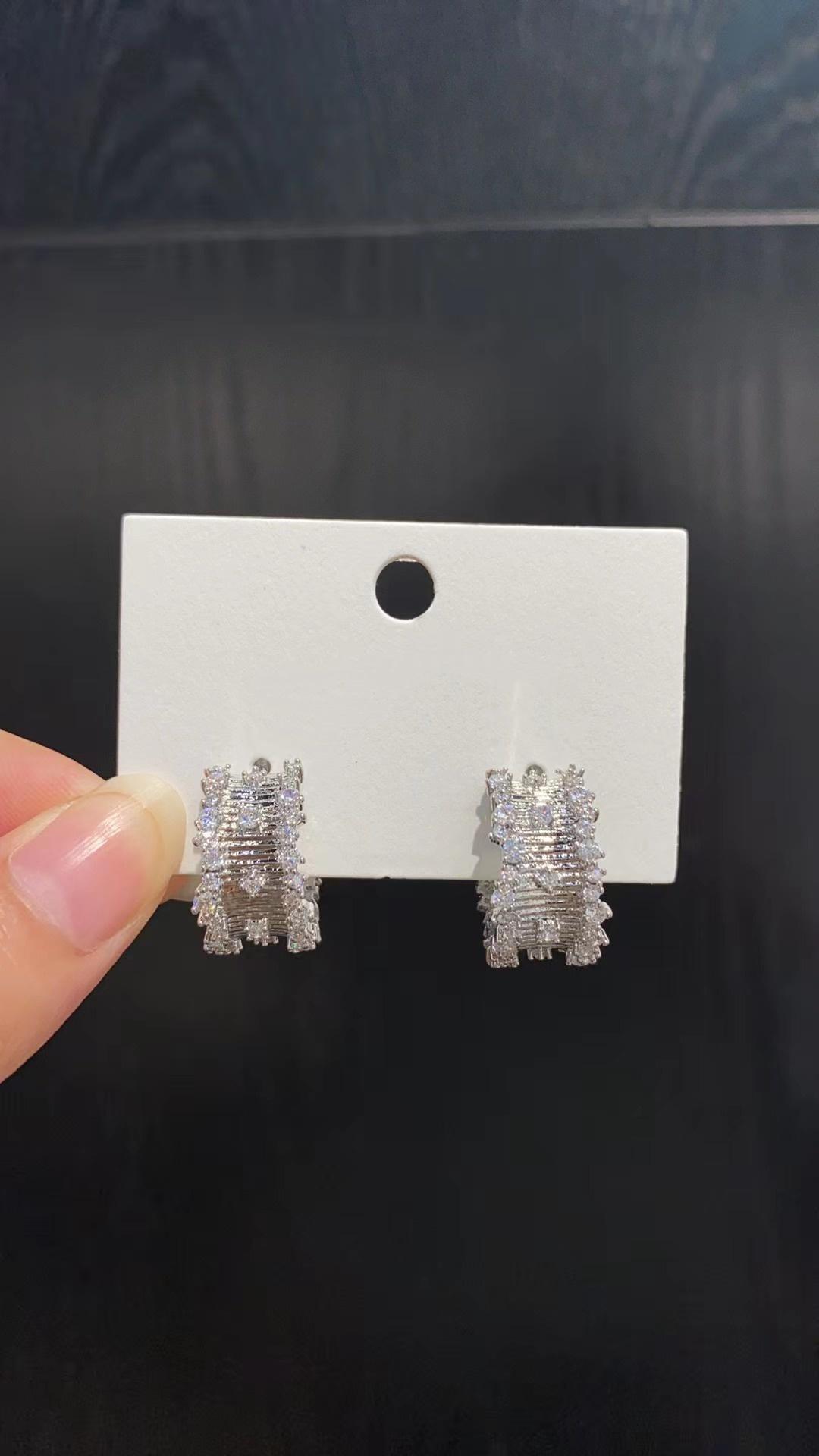 米兰-时尚耳钉16306