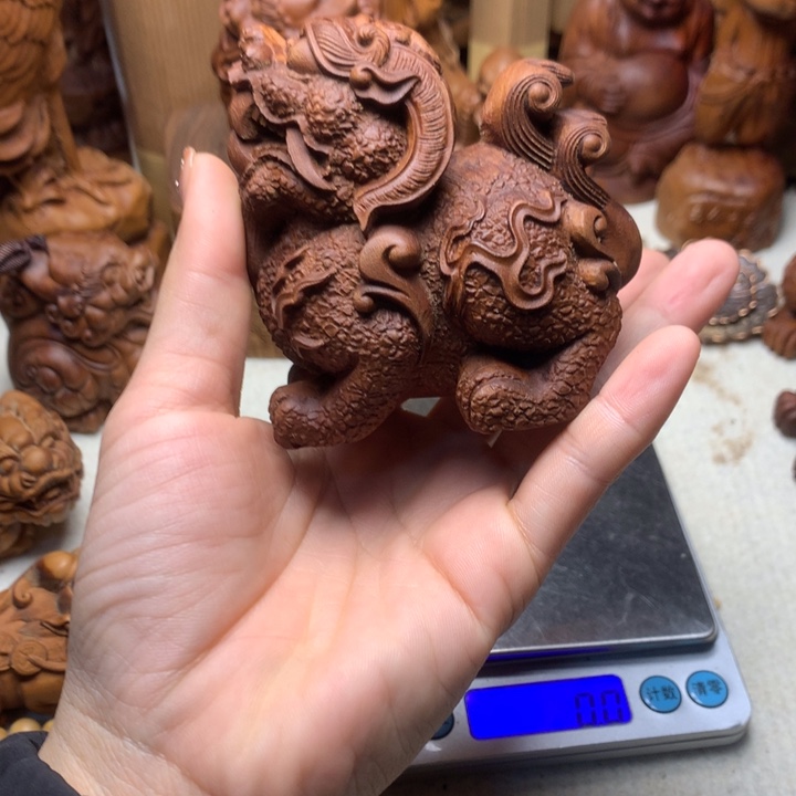 檀香木其他老山檀香手把件貔貅瑕疵