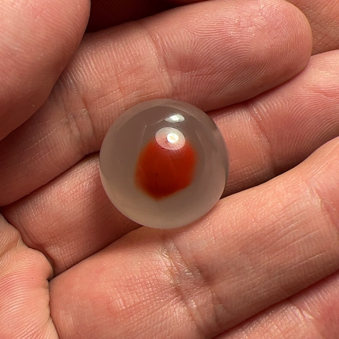 南红玛瑙珠子未镶嵌花*