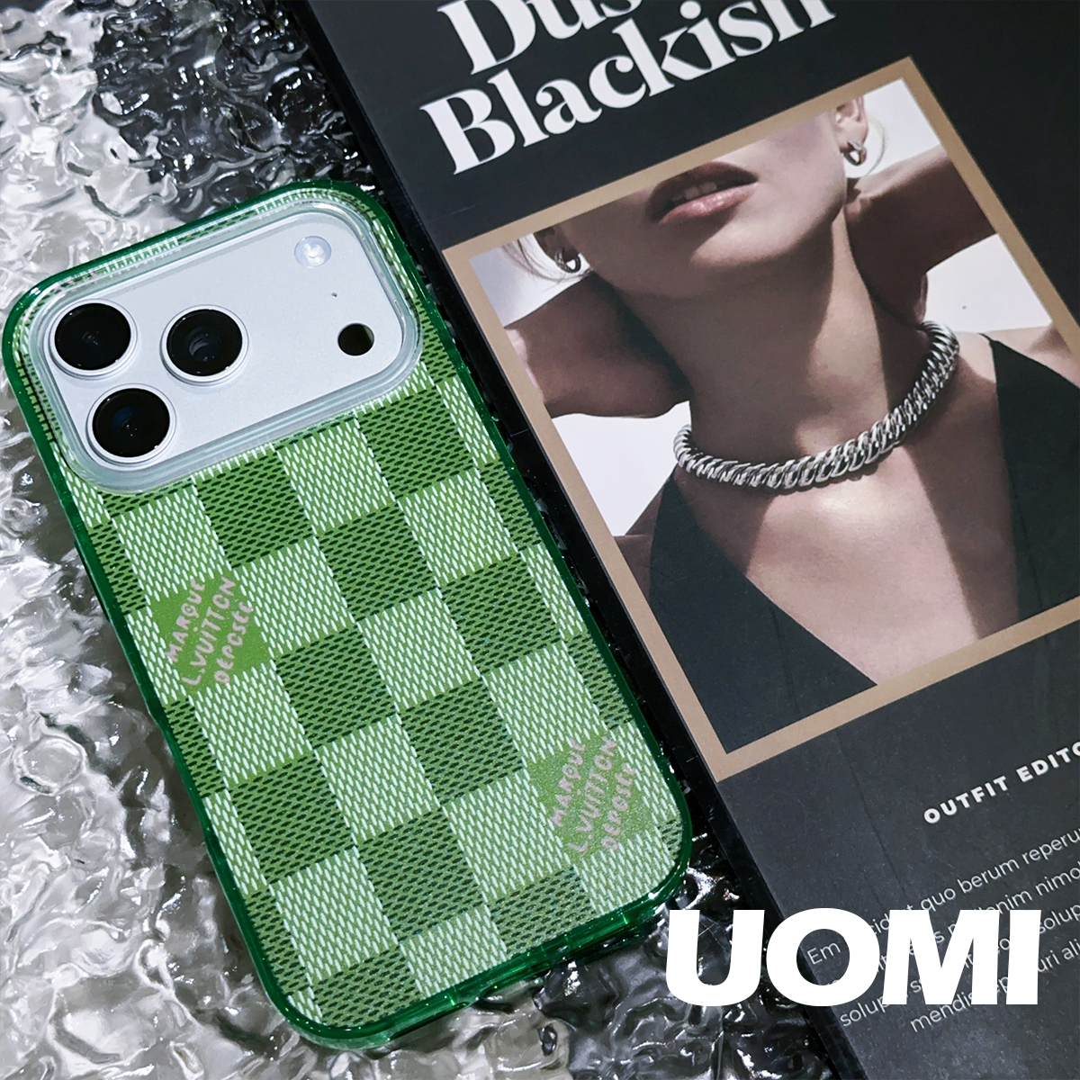 Uomi经典绿色棋盘格手机壳适用iPhone17ProMax苹果16PM