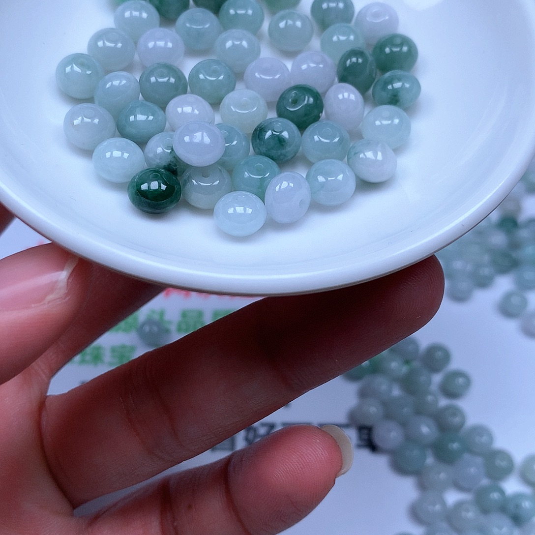 翡翠散珠翡翠翡翠卡6 X8。30颗60元