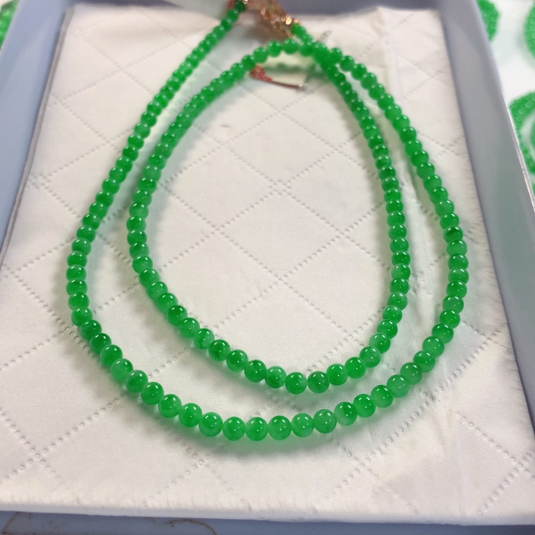 翡翠未镶嵌颈饰项链