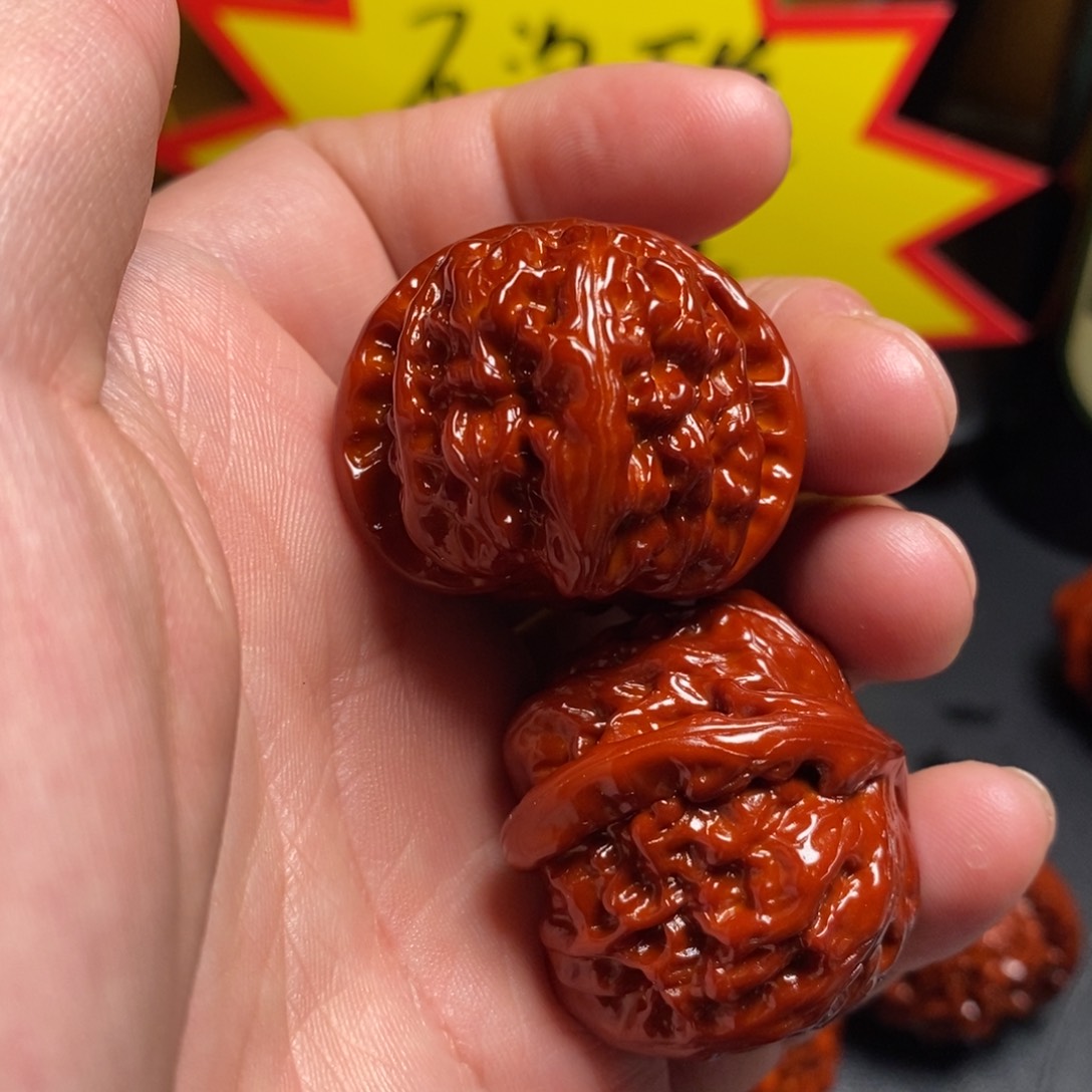 文玩核桃吊坠驯***可35白狮子