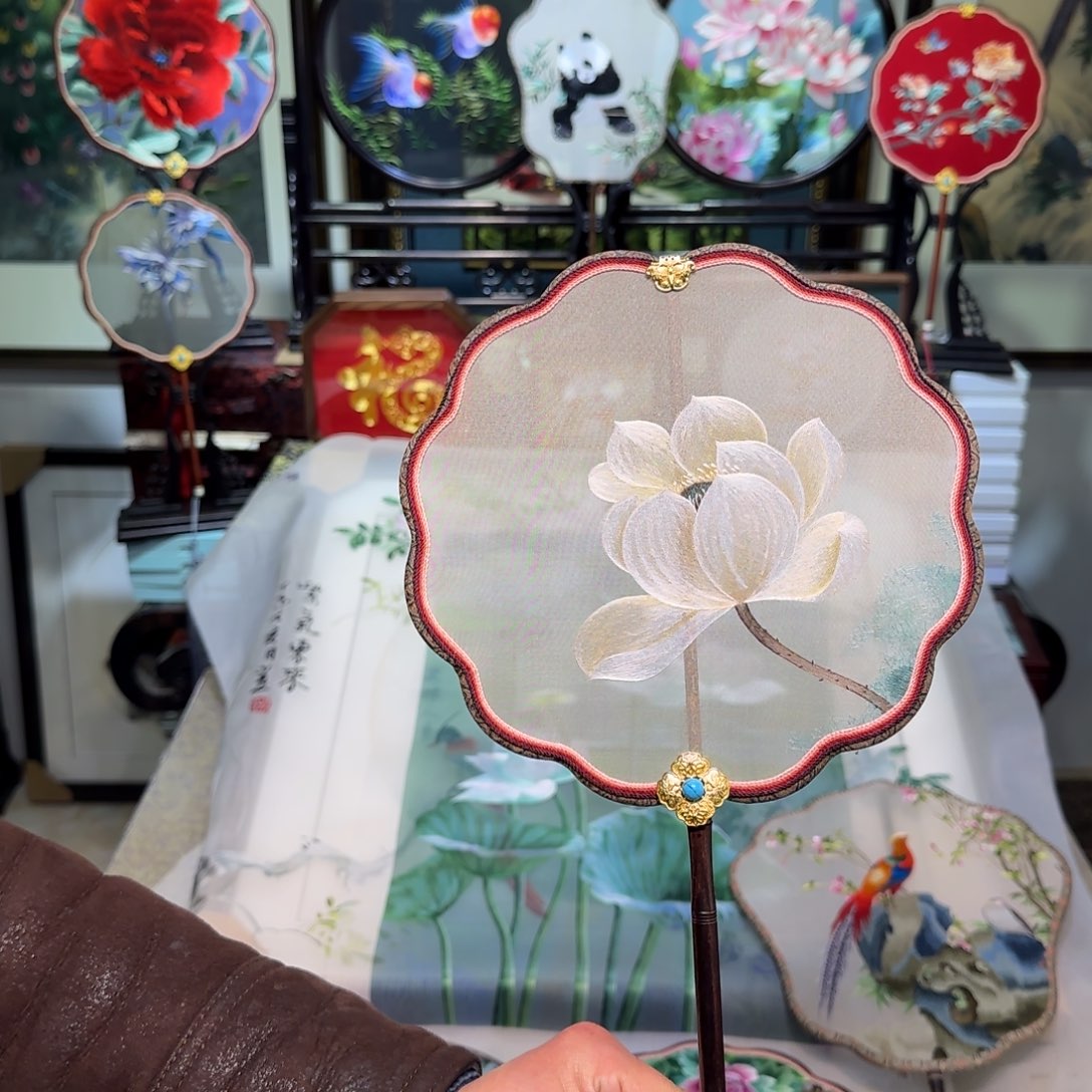 刺绣刺绣工艺精湛