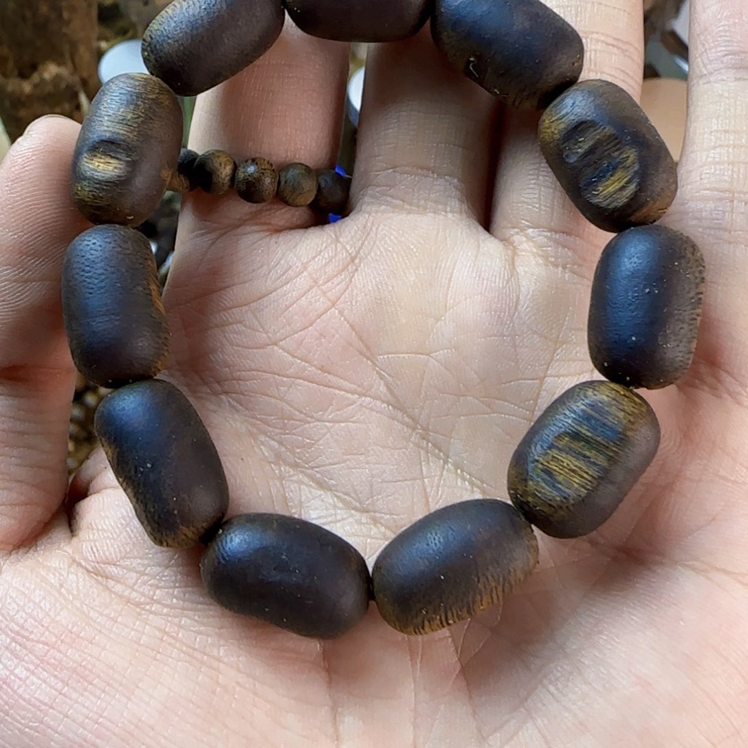 沉香碎屑沉香奇楠沉香碎留疤1.1-11克高货乌身