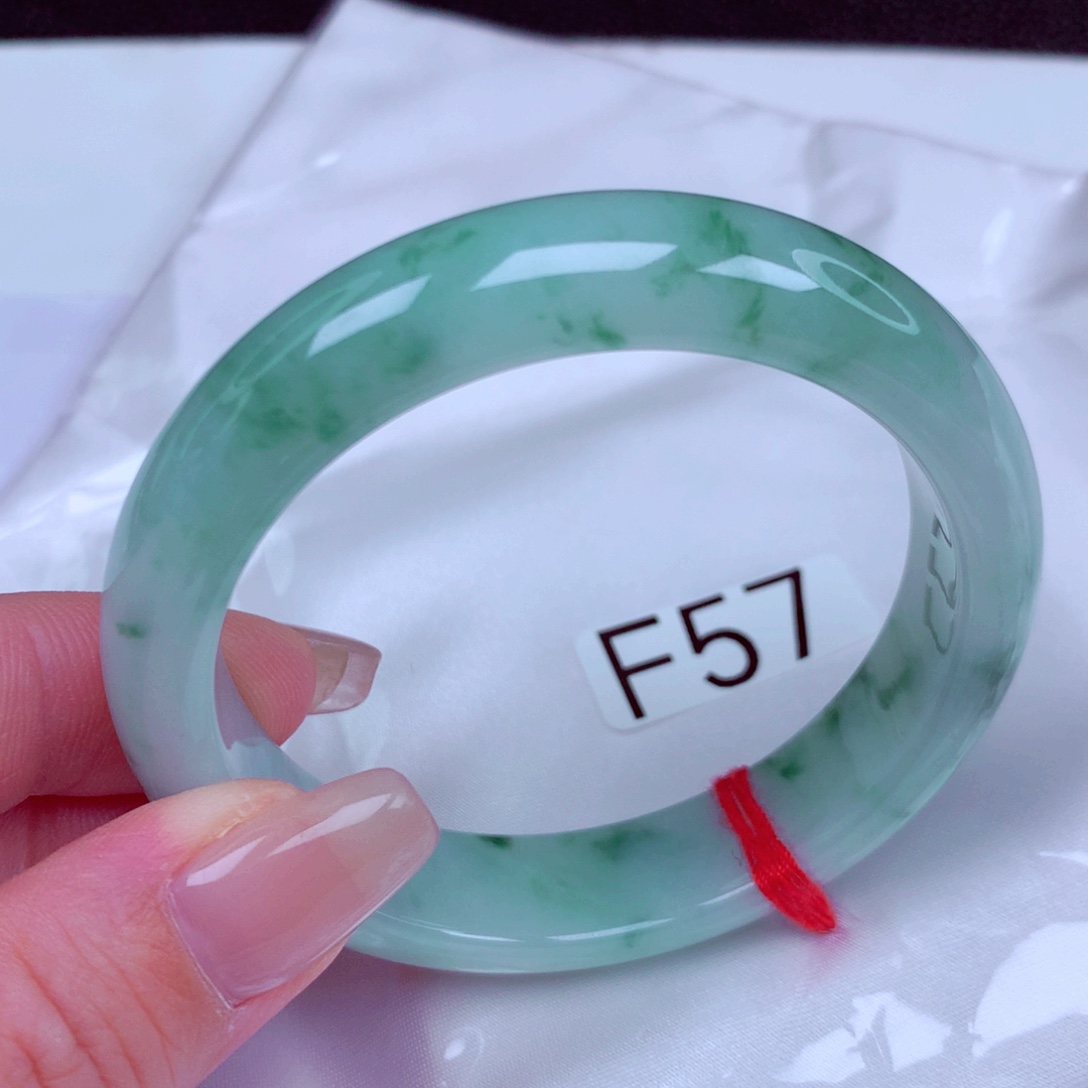 翡翠未镶嵌手镯手镯