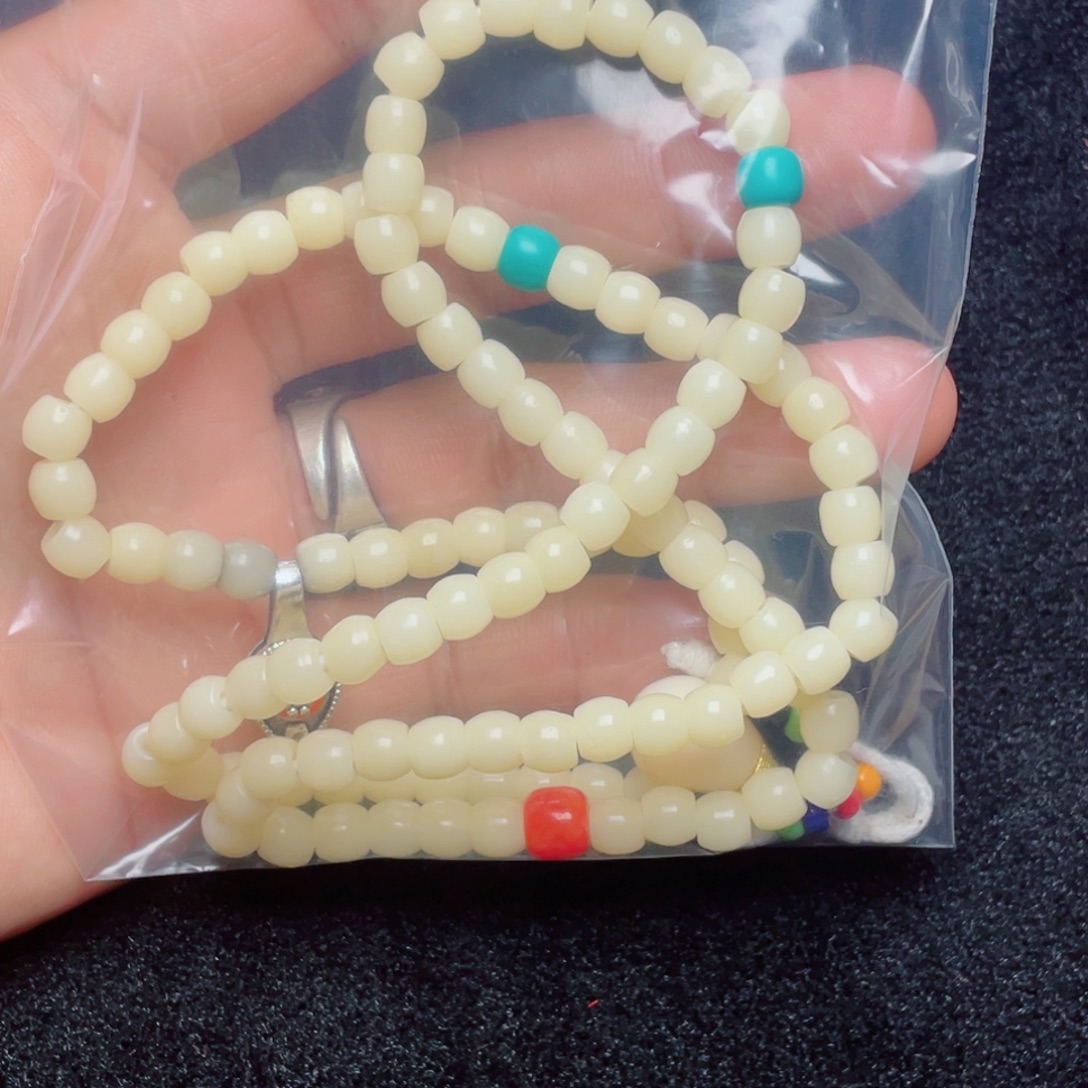 j***c手串/手链杏核藏传