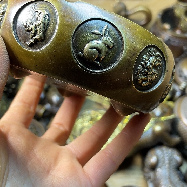 全是铜铜铜器铜器