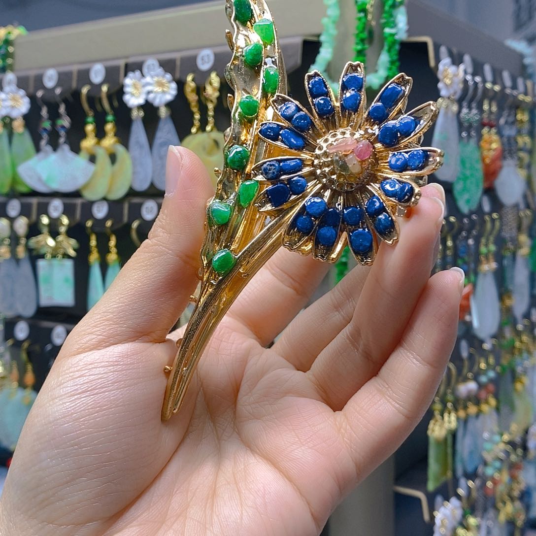 未镶嵌翡翠耳饰翡翠