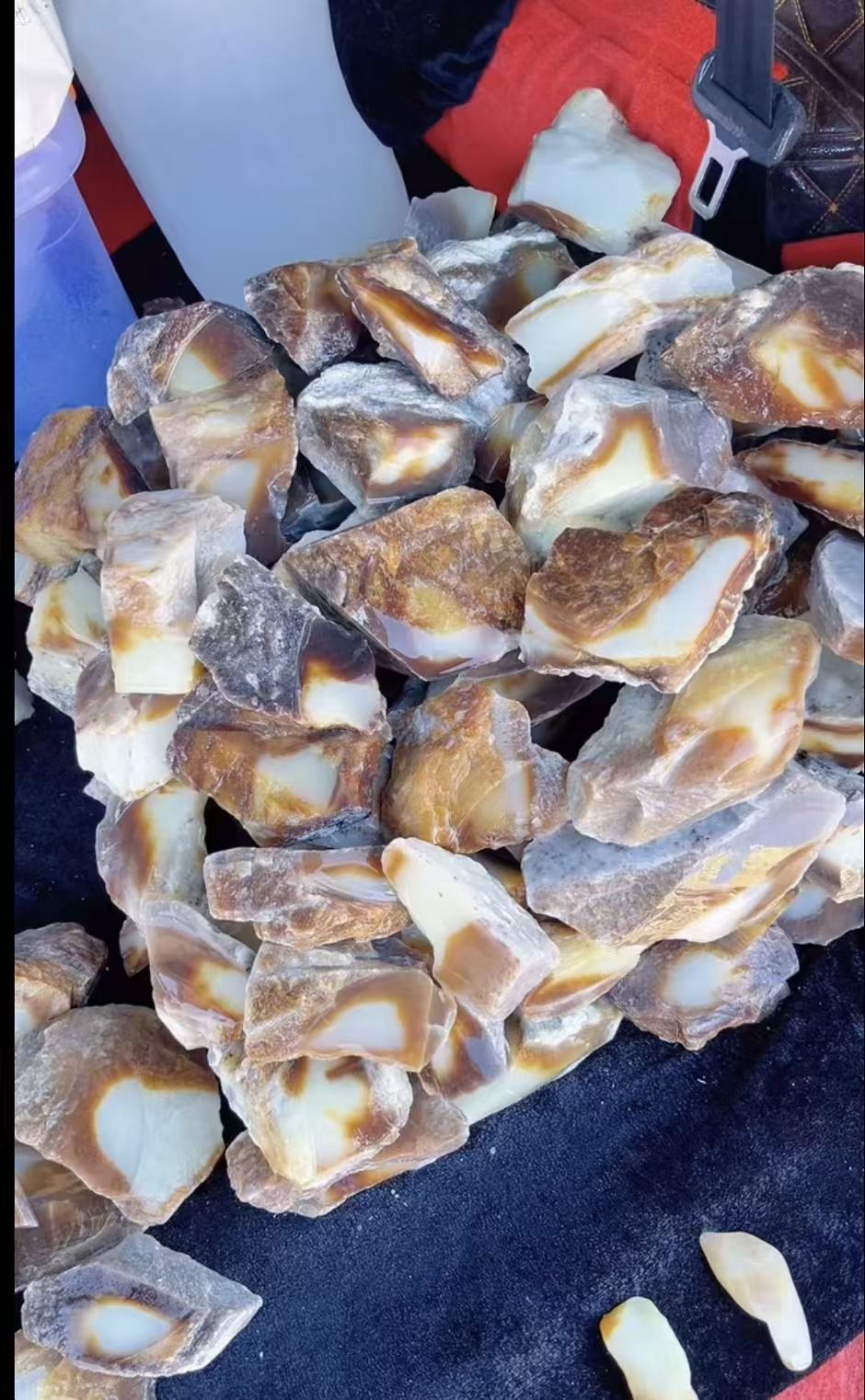 新疆且末糖白料盆景石