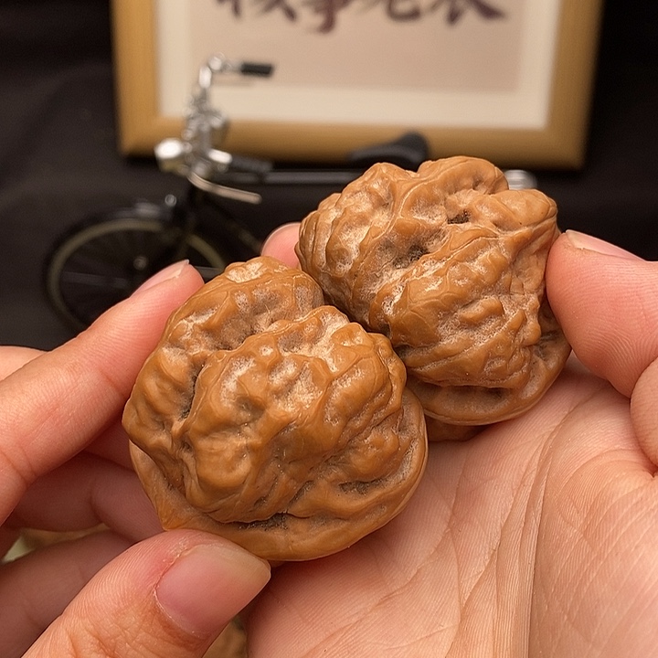 魔***玉吊坠桃核蛤蟆白茬