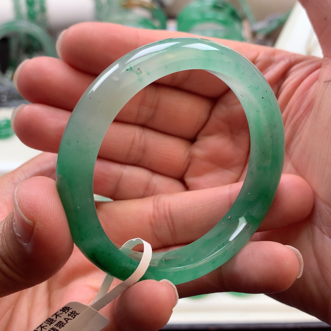 石英质玉手镯未镶嵌4号