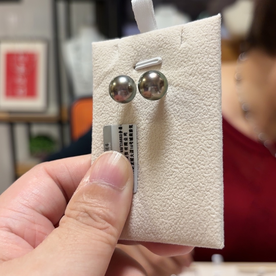 银S925镶嵌耳钉海水珍珠
