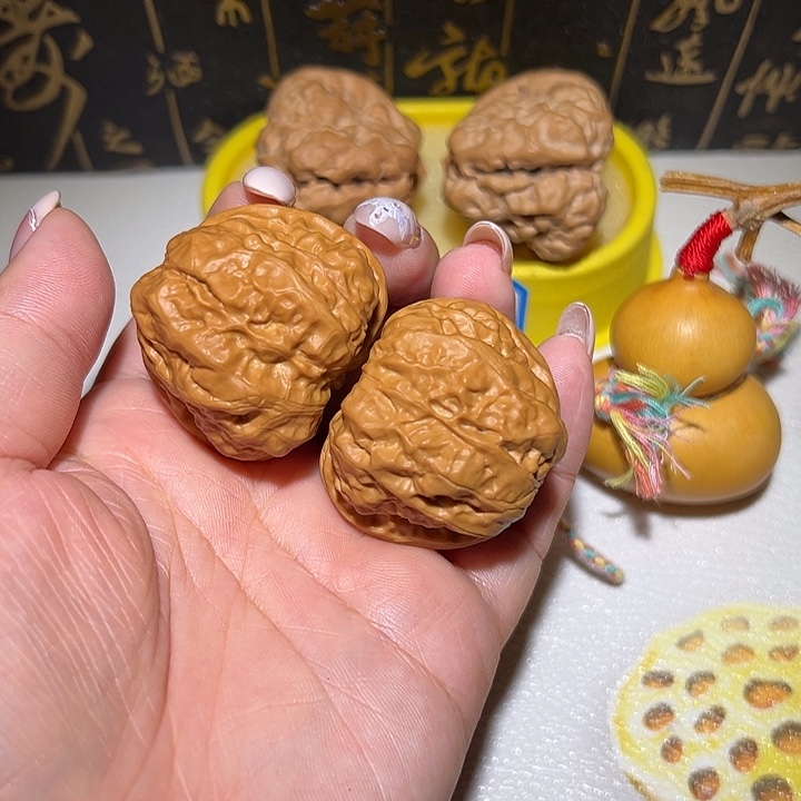 文玩核桃蛤蟆头40