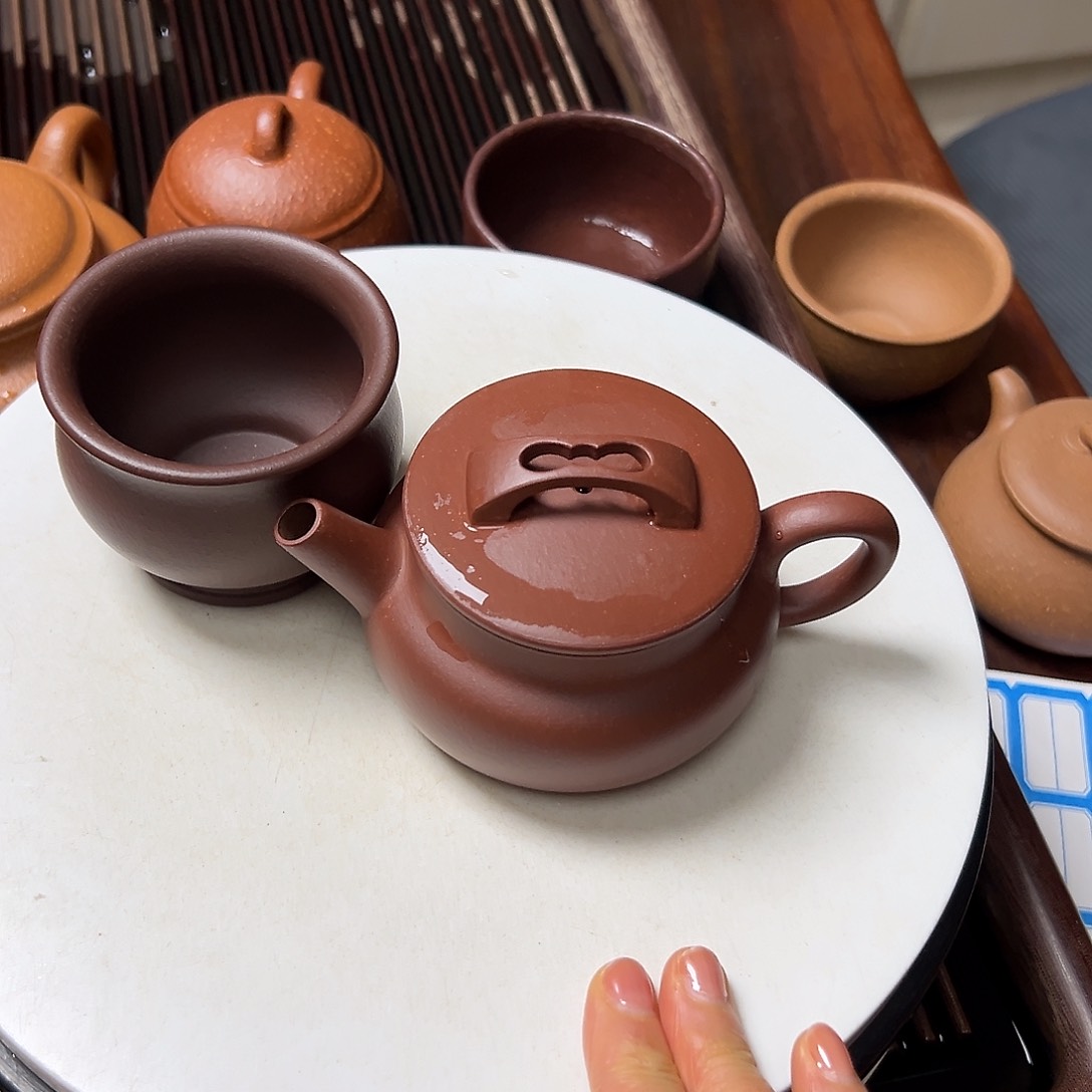 紫泥茶壶紫砂壶等传统