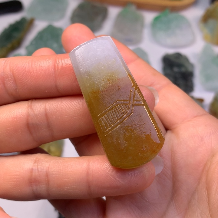 定制翡翠未镶嵌翡翠