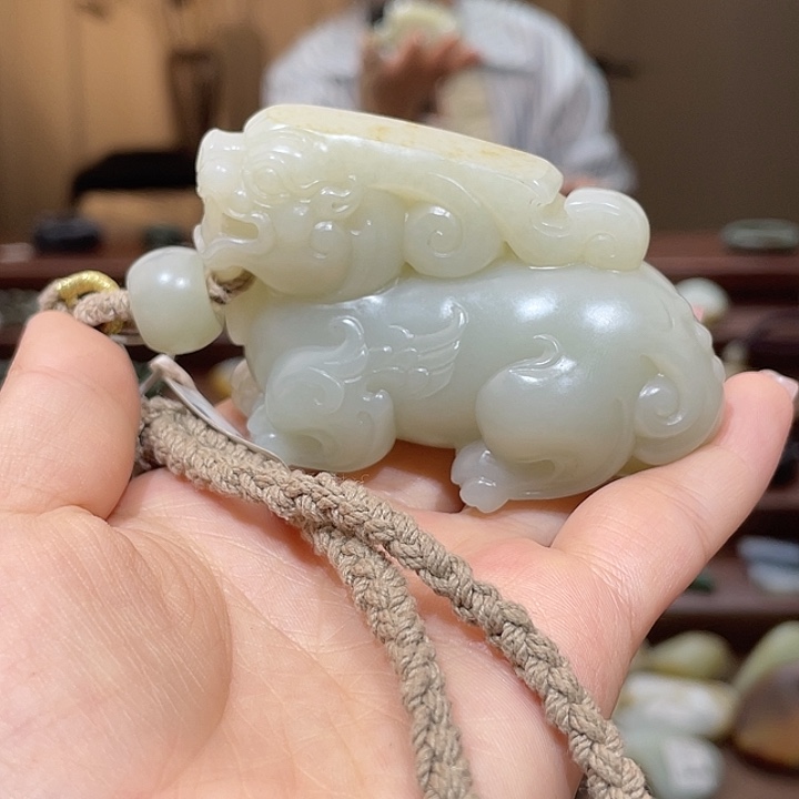 未镶嵌和田玉（子料）把件