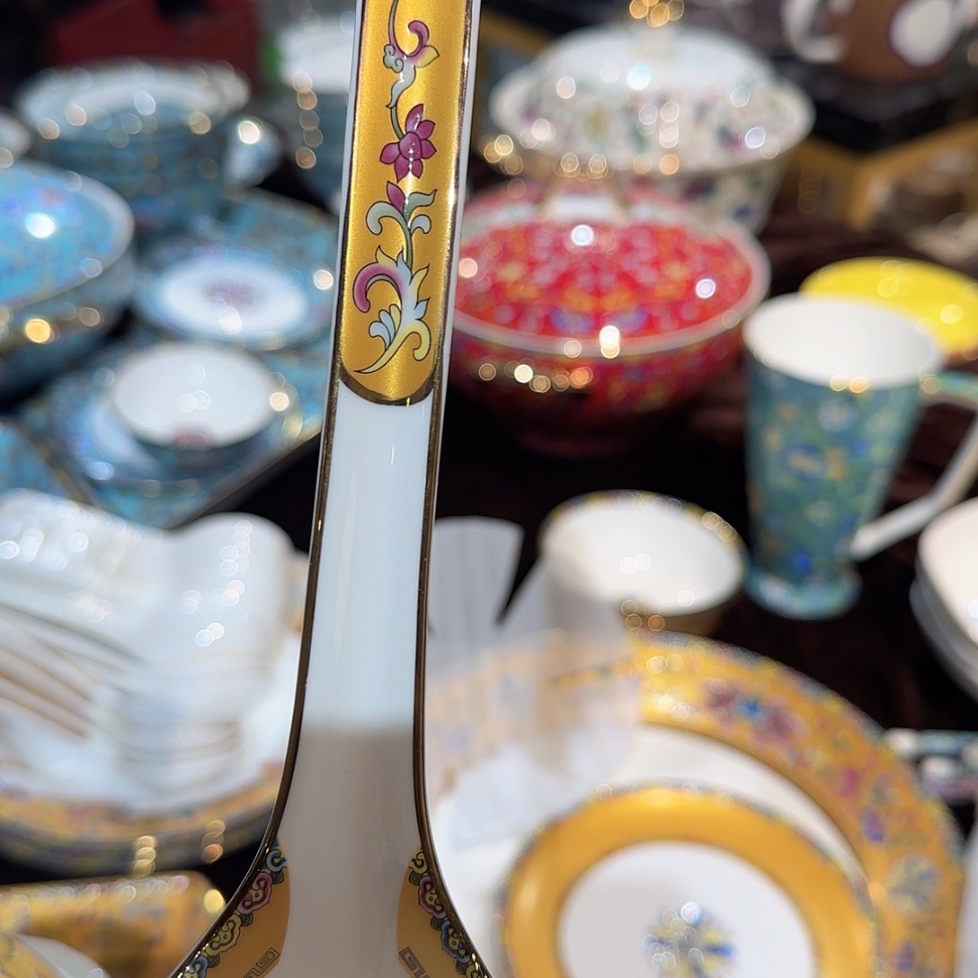 幸***猫骨瓷骨瓷珐琅彩工艺