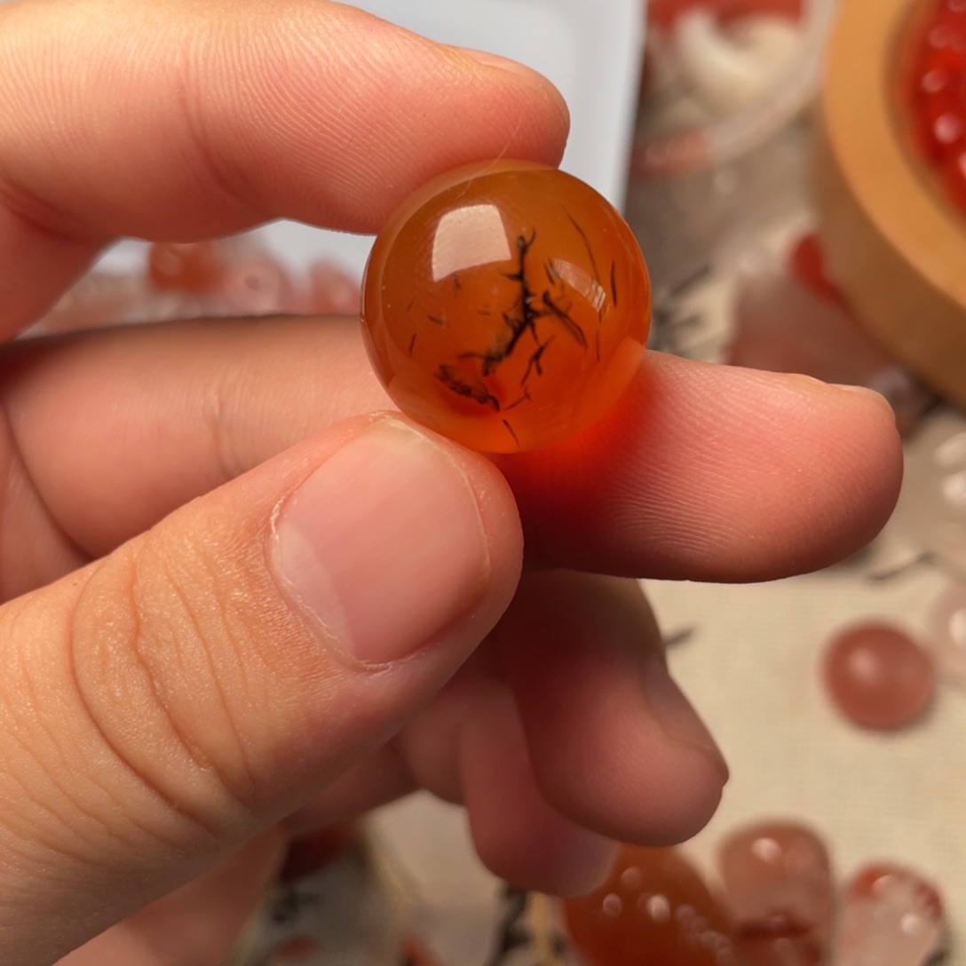 南红玛瑙未镶嵌吊坠(不含链)裂*