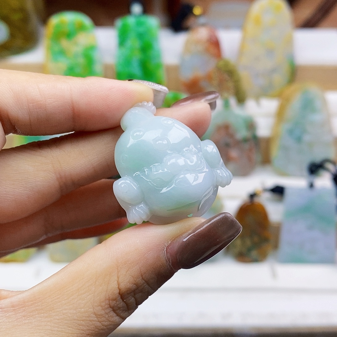 翡翠未镶嵌颈饰天然翡翠A货