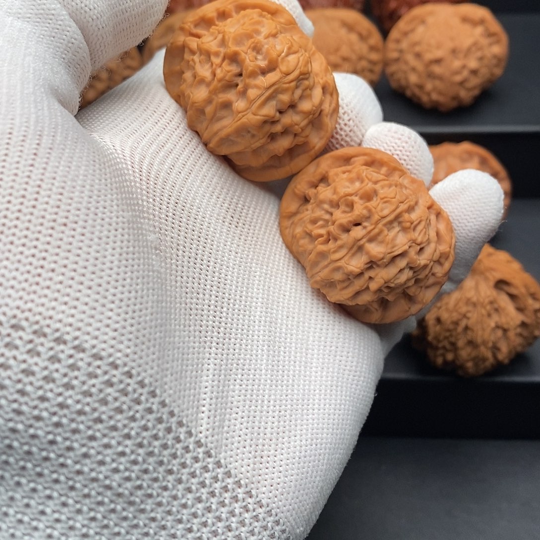 文玩核桃把件39核王