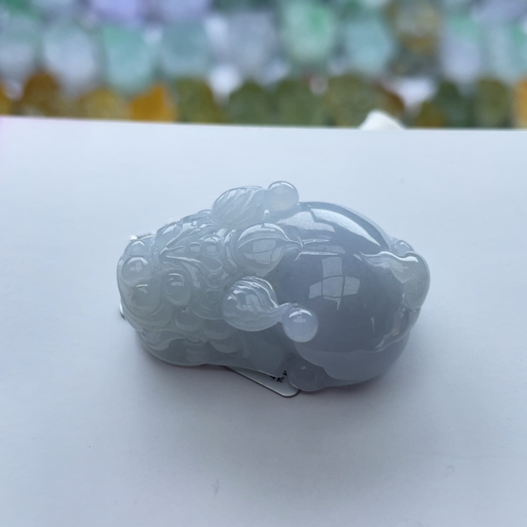 翡翠颈饰未镶嵌貔貅