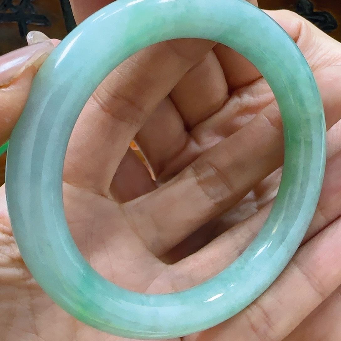 翡翠手镯未镶嵌翡翠4400