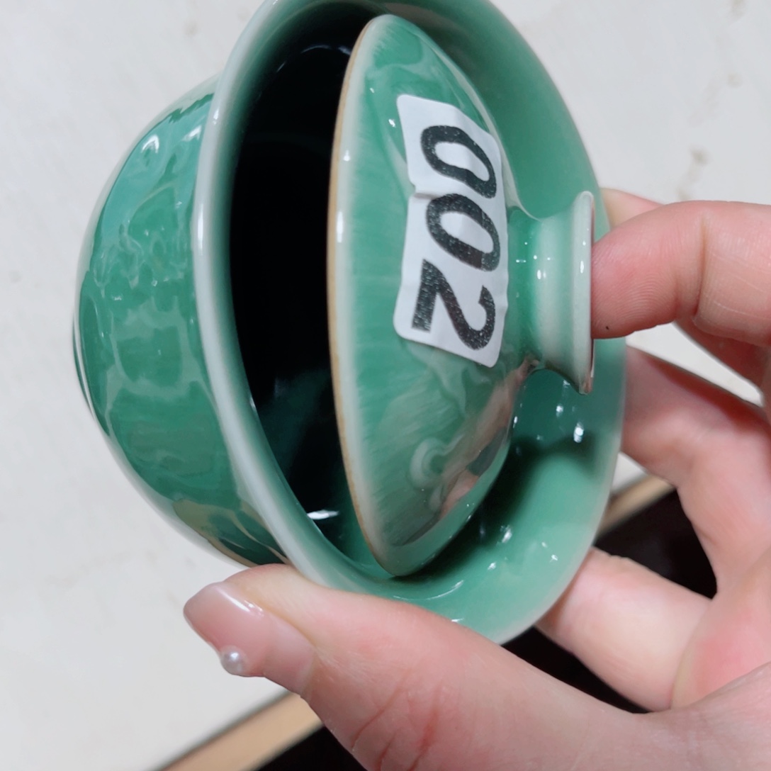 青瓷哈哈哈哈有恍恍惚惚