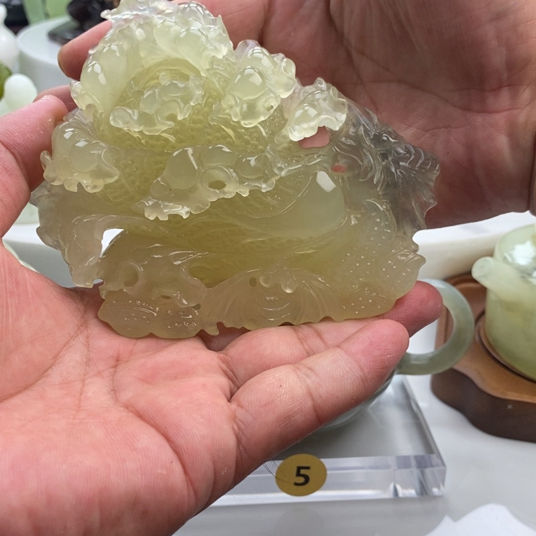 岫玉未镶嵌四大名玉摆件